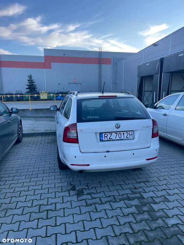 Skoda Octavia 1.6 TDI Elegance - 2