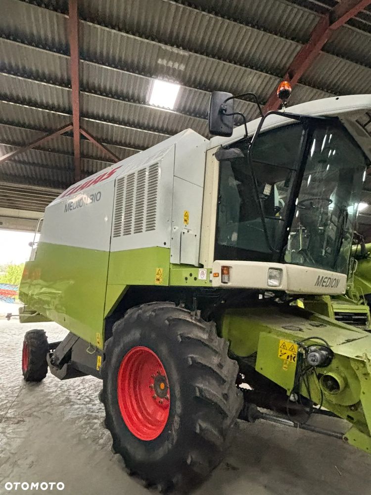 Claas Medion 310 - 10