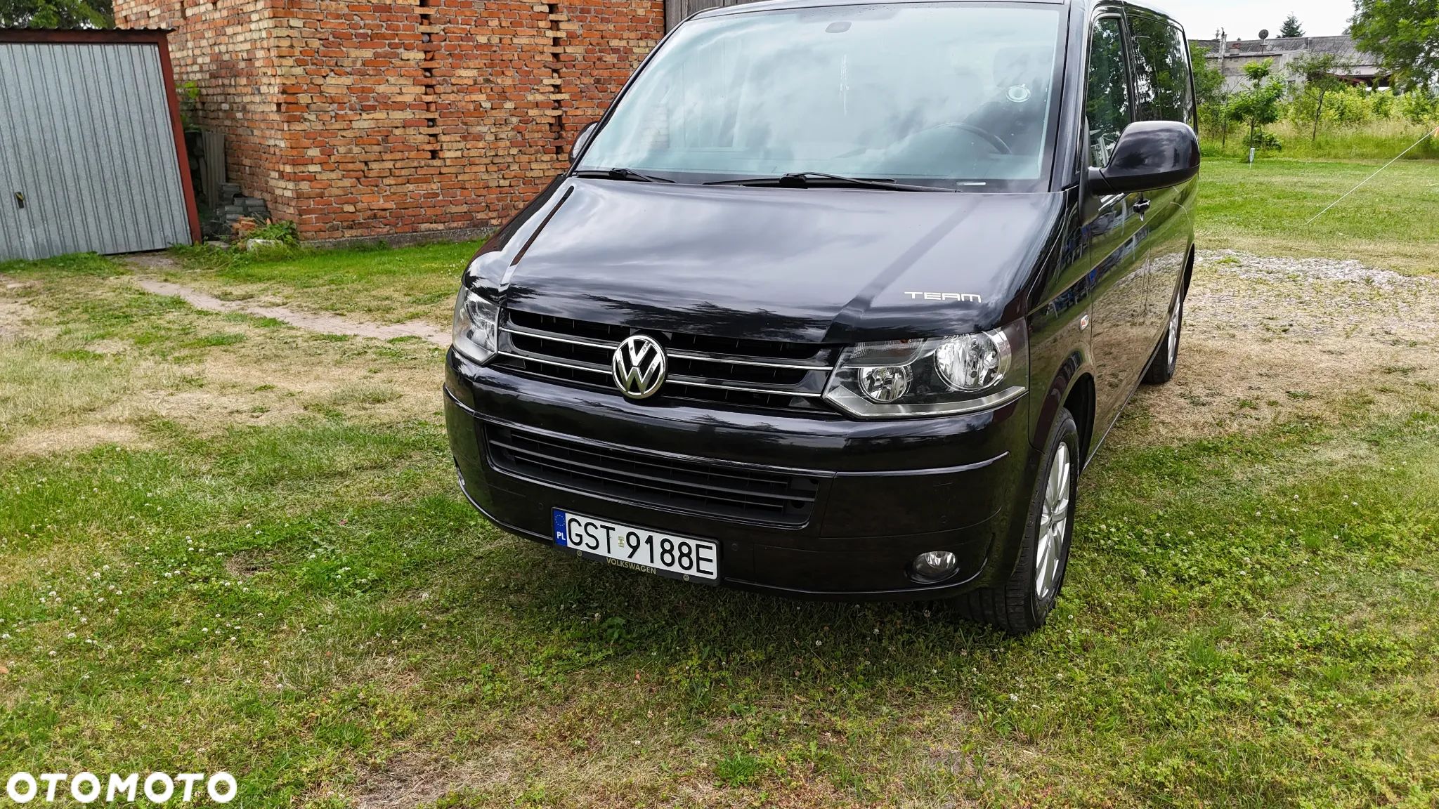 Volkswagen Multivan - 1