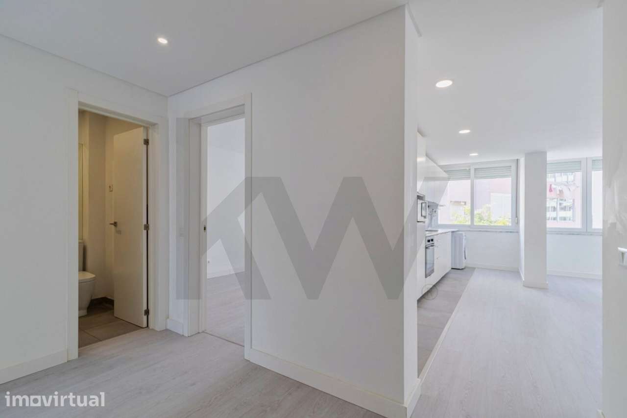 Excelente T2 Remodelado no Coração de Setúbal – Av. da República da Gu - Grande imagem: 4/25