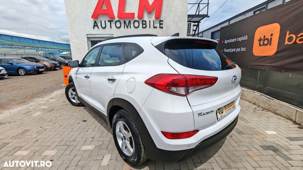 Hyundai Tucson blue 1.7 CRDi 2WD Passion - 9