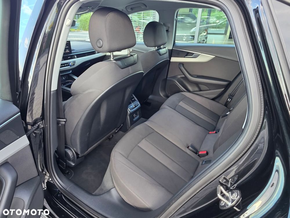 Audi A4 Limousine 35 TDI mHEV Advanced S tronic - 29