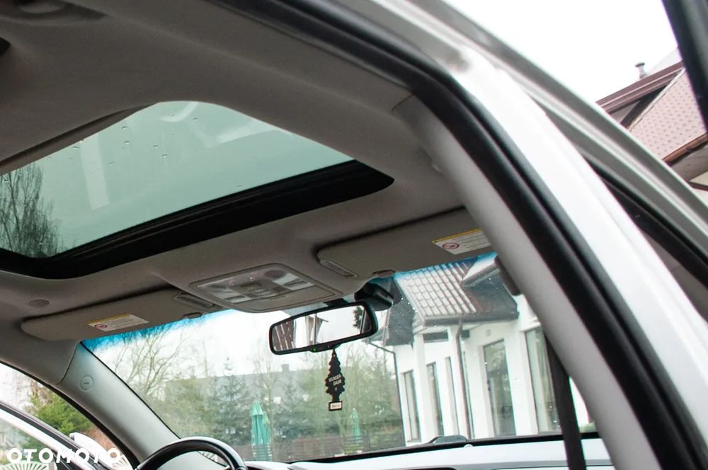 Kia Sportage 2.0 CRDI 4WD Automatik Dream-Team Edition - 25