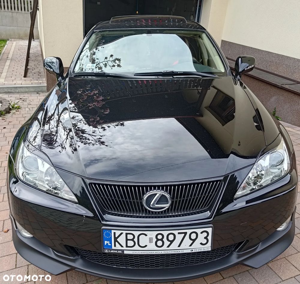 Lexus IS - 2