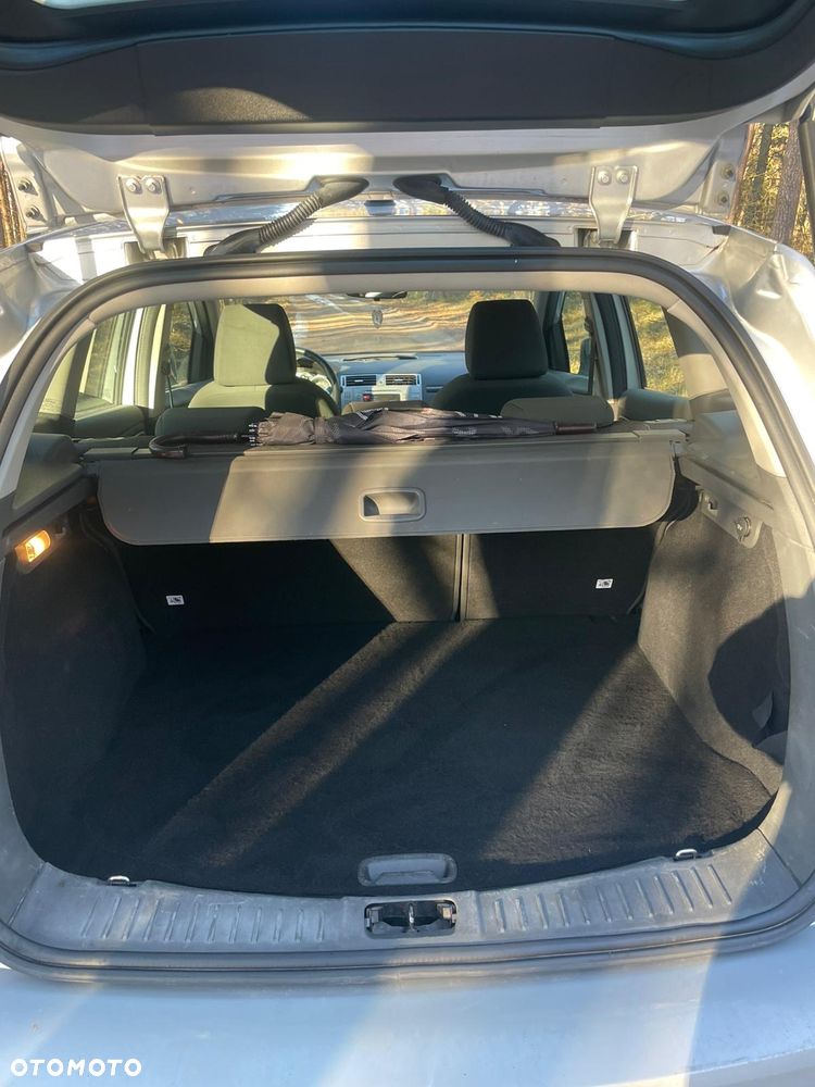 Ford Kuga - 8