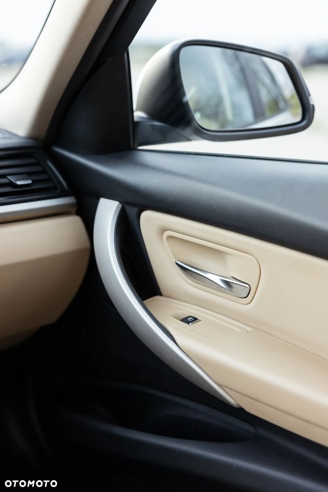 BMW Seria 3 320d Advantage - 35