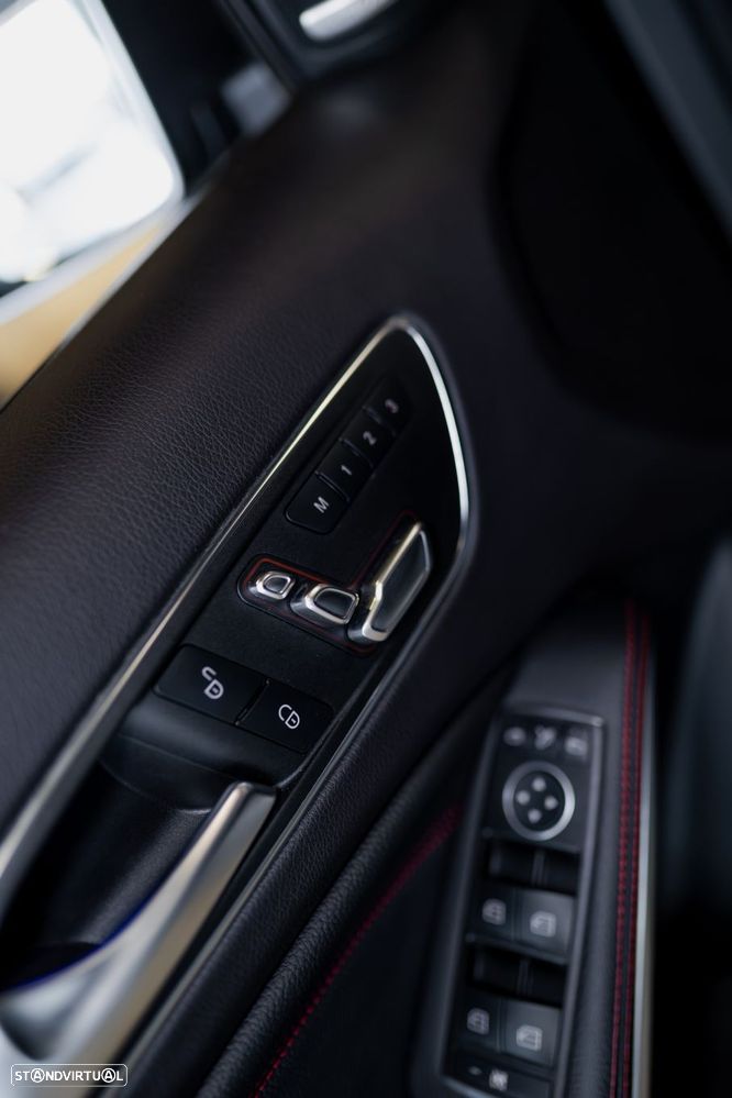 Mercedes-Benz A 45 AMG 4Matic Speedshift 7G-DCT - 18