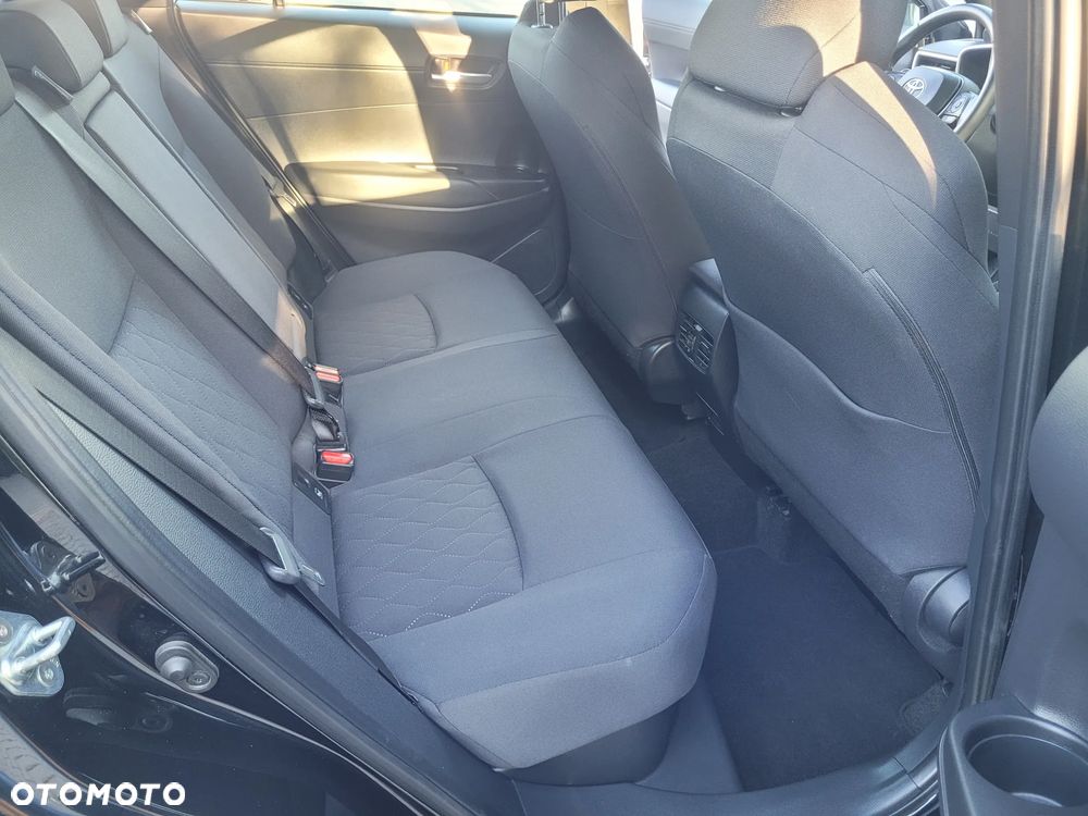 Toyota Corolla Cross 2.0 Hybrid Comfort - 24