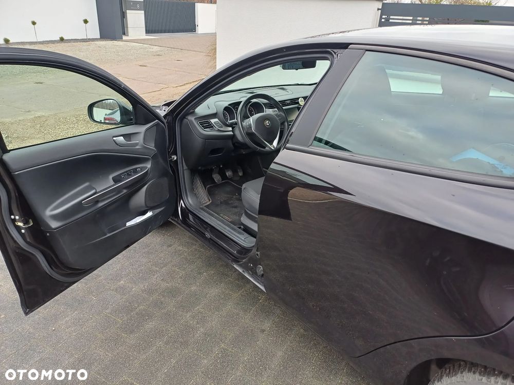 Alfa Romeo Giulietta 1.6 JTDM 16V Impression - 10