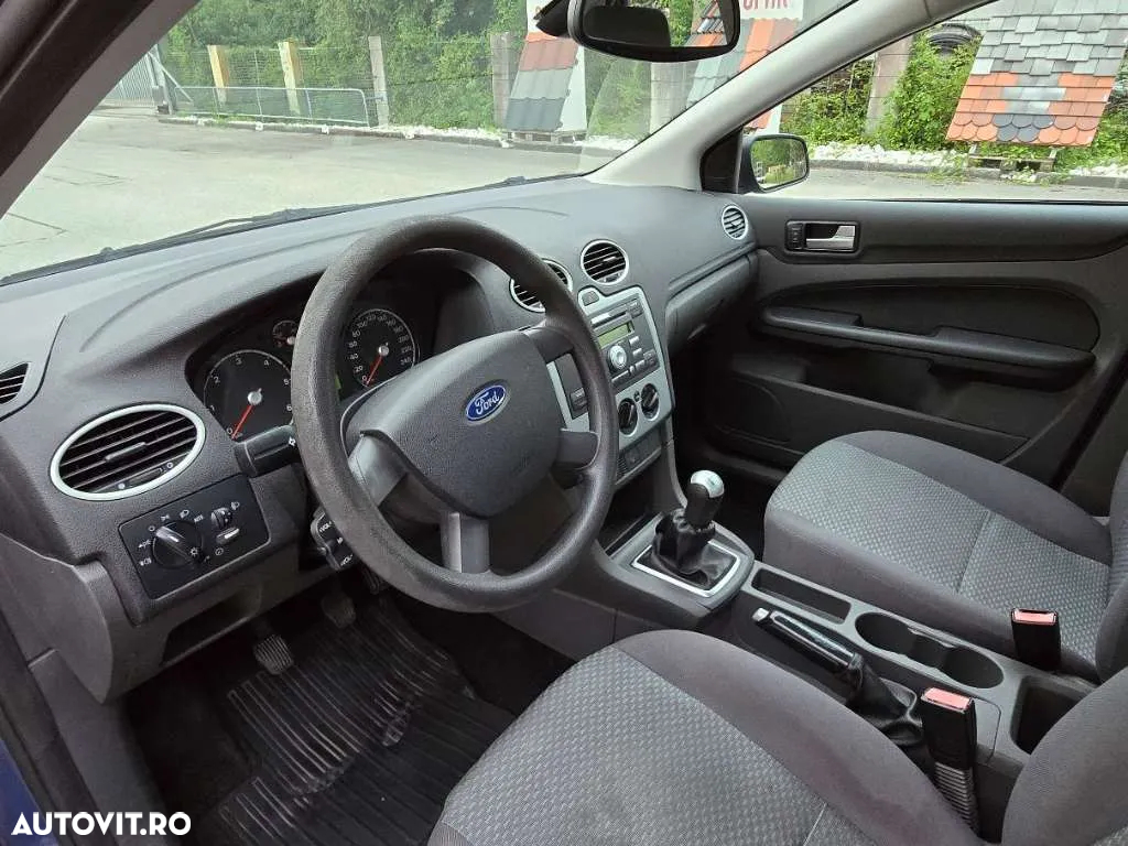 Ford Focus Turnier 1.6 TDCi ECOnetic 88g Start-Stopp-Sy Trend - 8