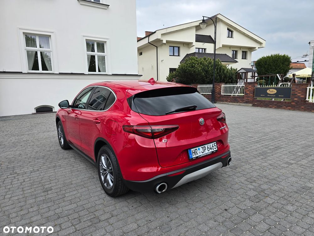 Alfa Romeo Stelvio 2.2 16V AT8 Q4 Lusso - 10