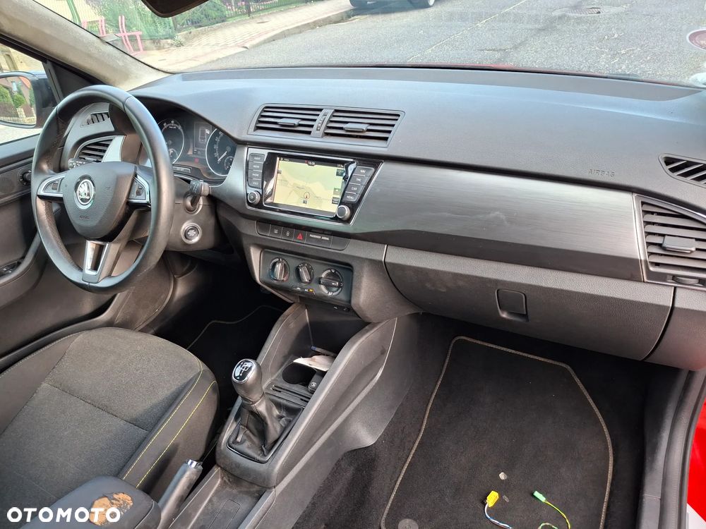 Skoda Fabia 1.0 TSI Style Color - 12