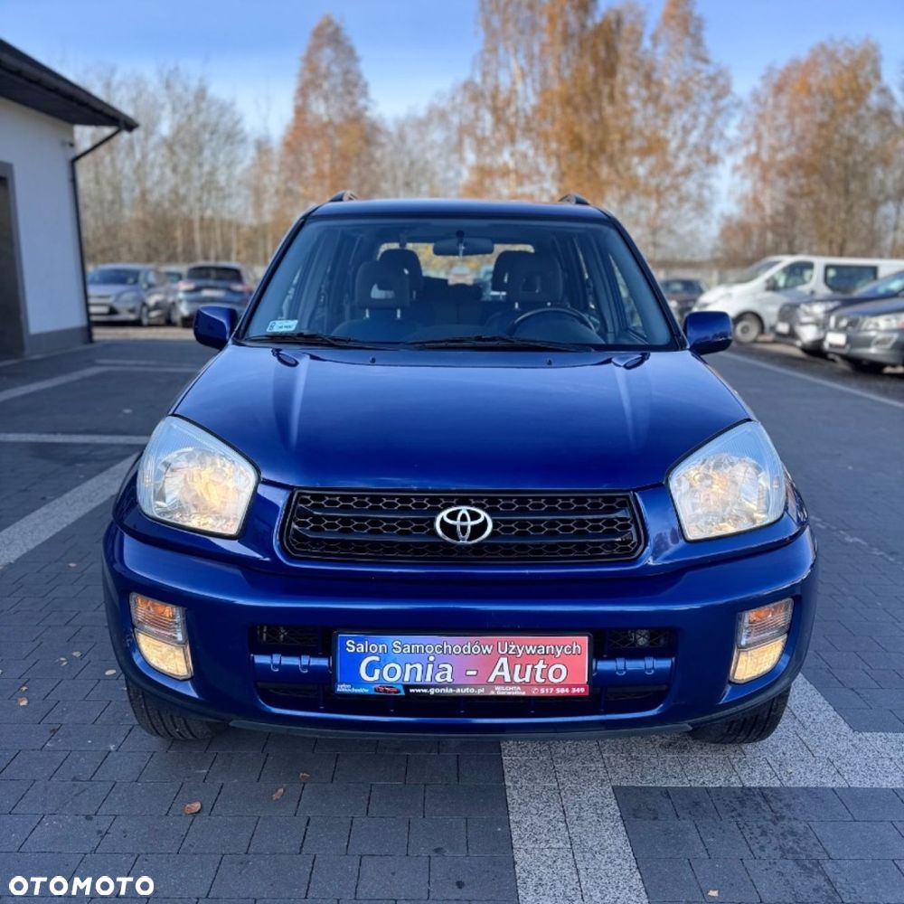 Toyota RAV4 - 4