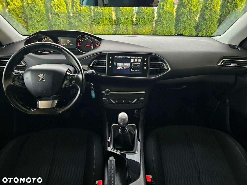 Peugeot 308 - 23