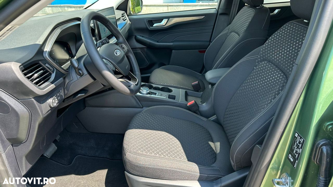 Ford Kuga - 13