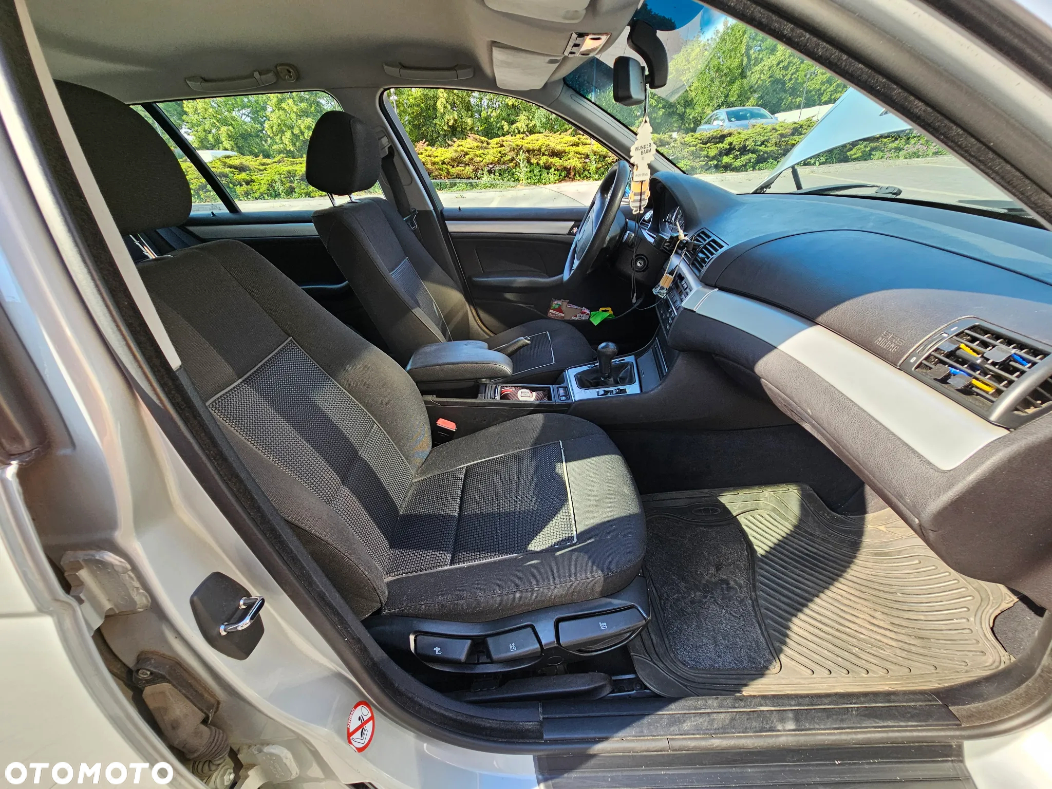 BMW Seria 3 320d Touring - 10