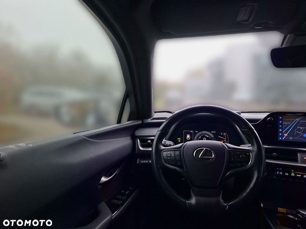 Lexus UX 250h GPF Business 2WD - 27