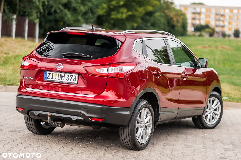 Nissan Qashqai 1.6 DCi ALL-MODE 4x4i TEKNA - 4
