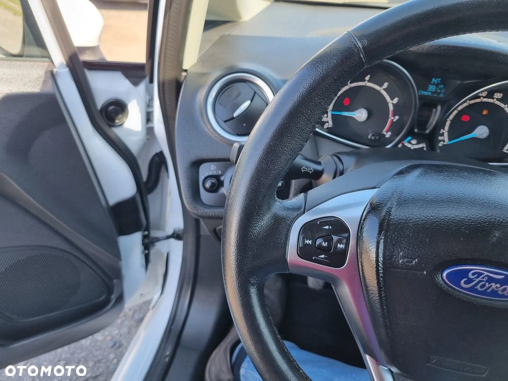 Ford Fiesta 1.25 Gold X EU5 - 24