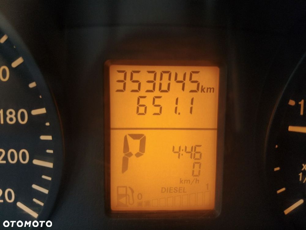 Mercedes-Benz Vito - 16