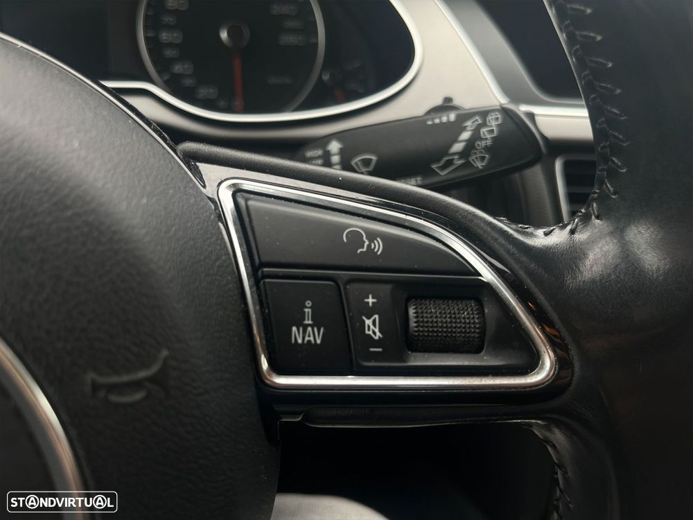 Audi A4 Avant 2.0 TDI Business Line S-line - 16