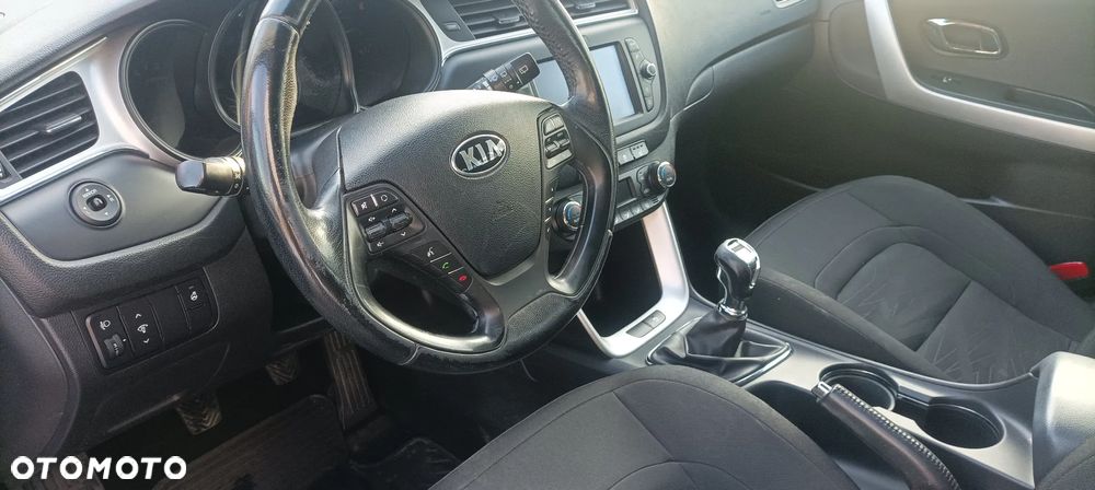 Kia Ceed 1.6 GDI Smart Plus - 12