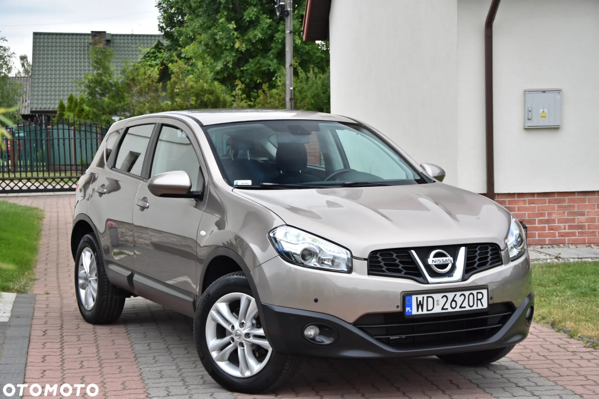 Nissan Qashqai - 2