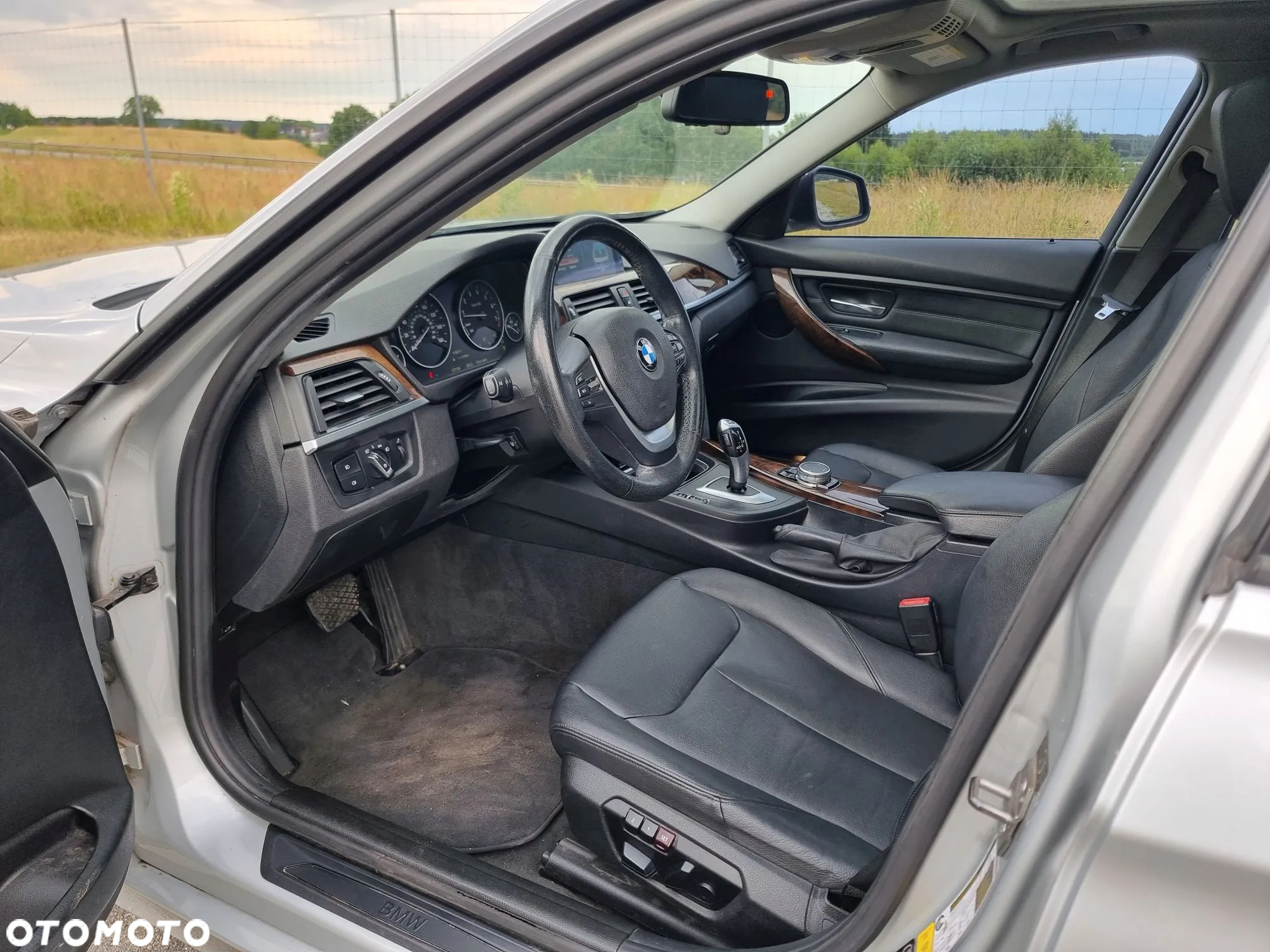 BMW Seria 3 328i xDrive - 18