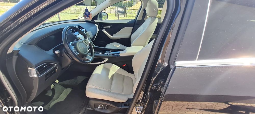 Jaguar F-Pace 20d Pure - 14