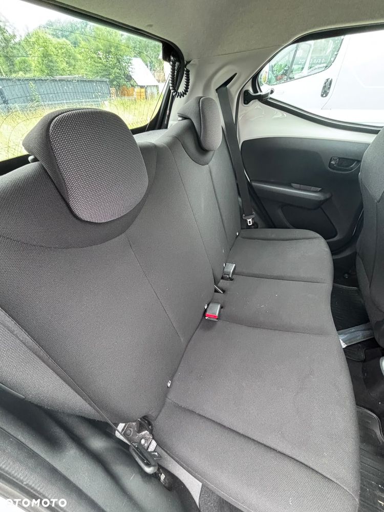 Toyota Aygo x - 14