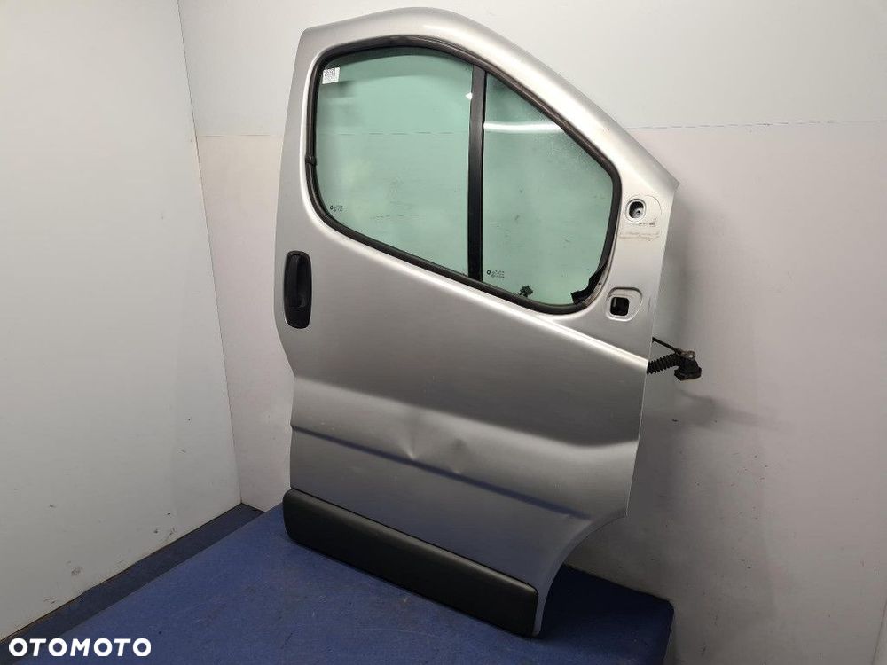 OPEL VIVARO A DRZWI PRZÓD PRAWE - 8