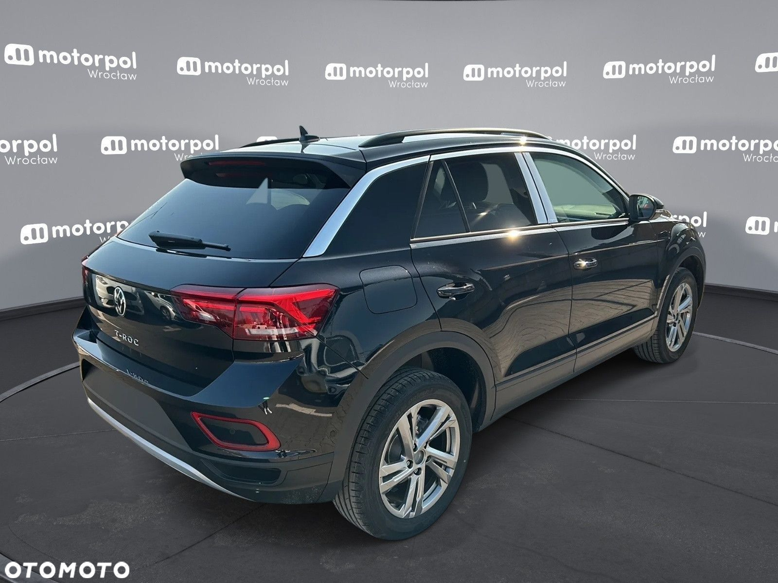 Volkswagen T-Roc - 10