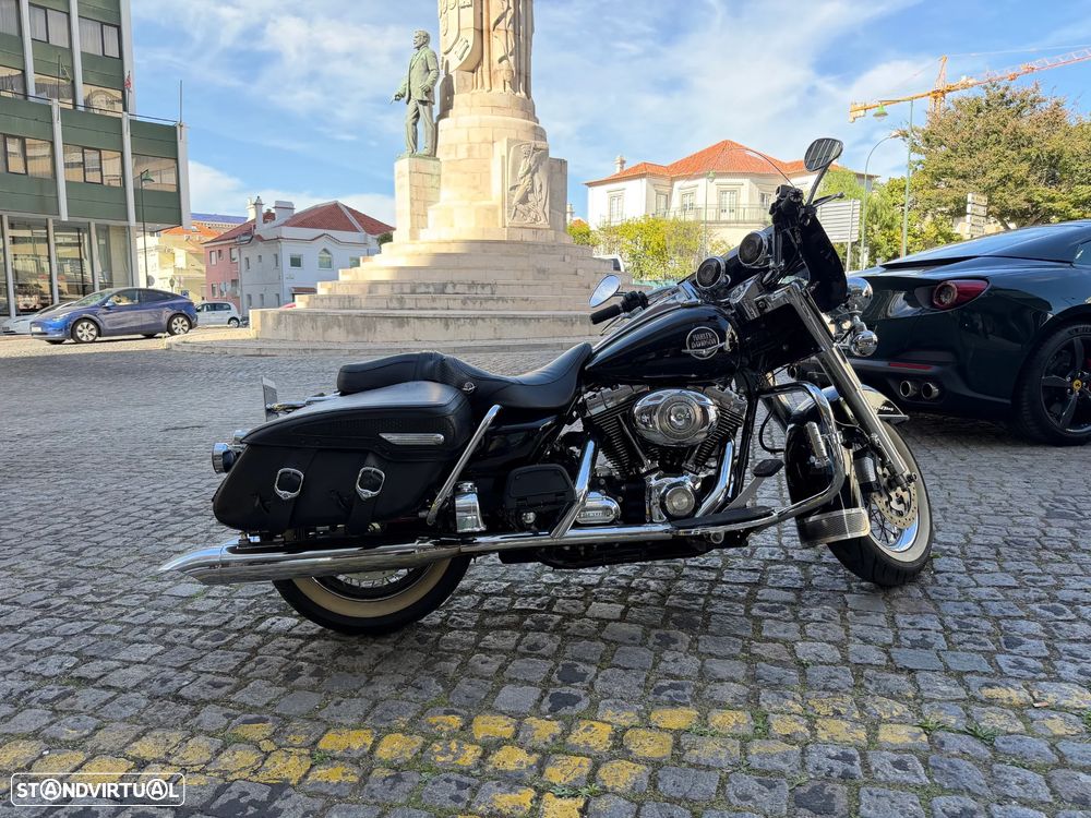 Harley-Davidson FLHRCI ROAD KING CLASSIC - 3