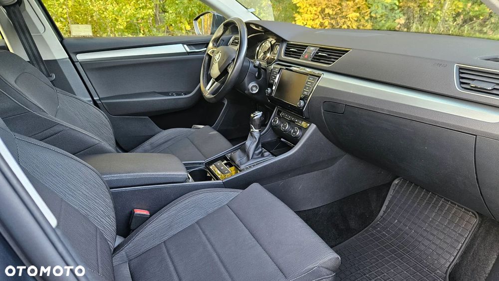 Skoda Superb 2.0 TDI Ambition - 15