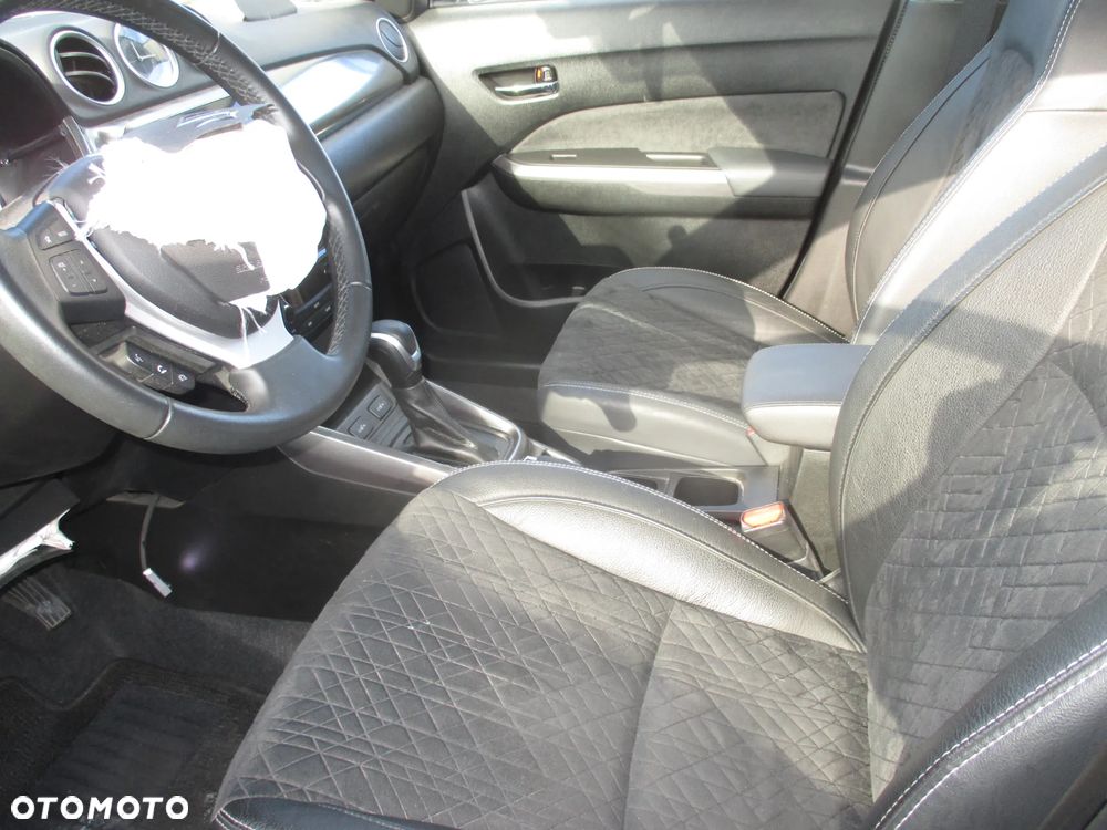 Suzuki Vitara - 16