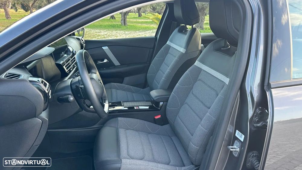 Citroën C4 X 1.2 PureTech Plus EAT8 - 16