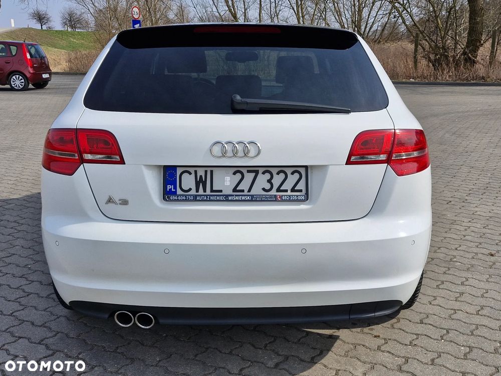 Audi A3 Sportback 2.0 TDI DPF S line Sportpaket (plus) - 12