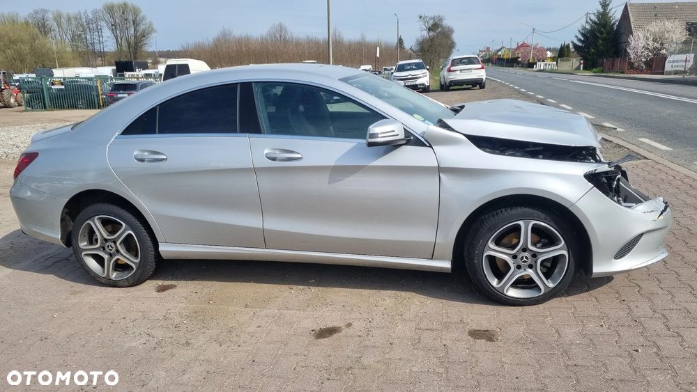 Mercedes-Benz CLA 200 d 7G-DCT UrbanStyle Edition - 5