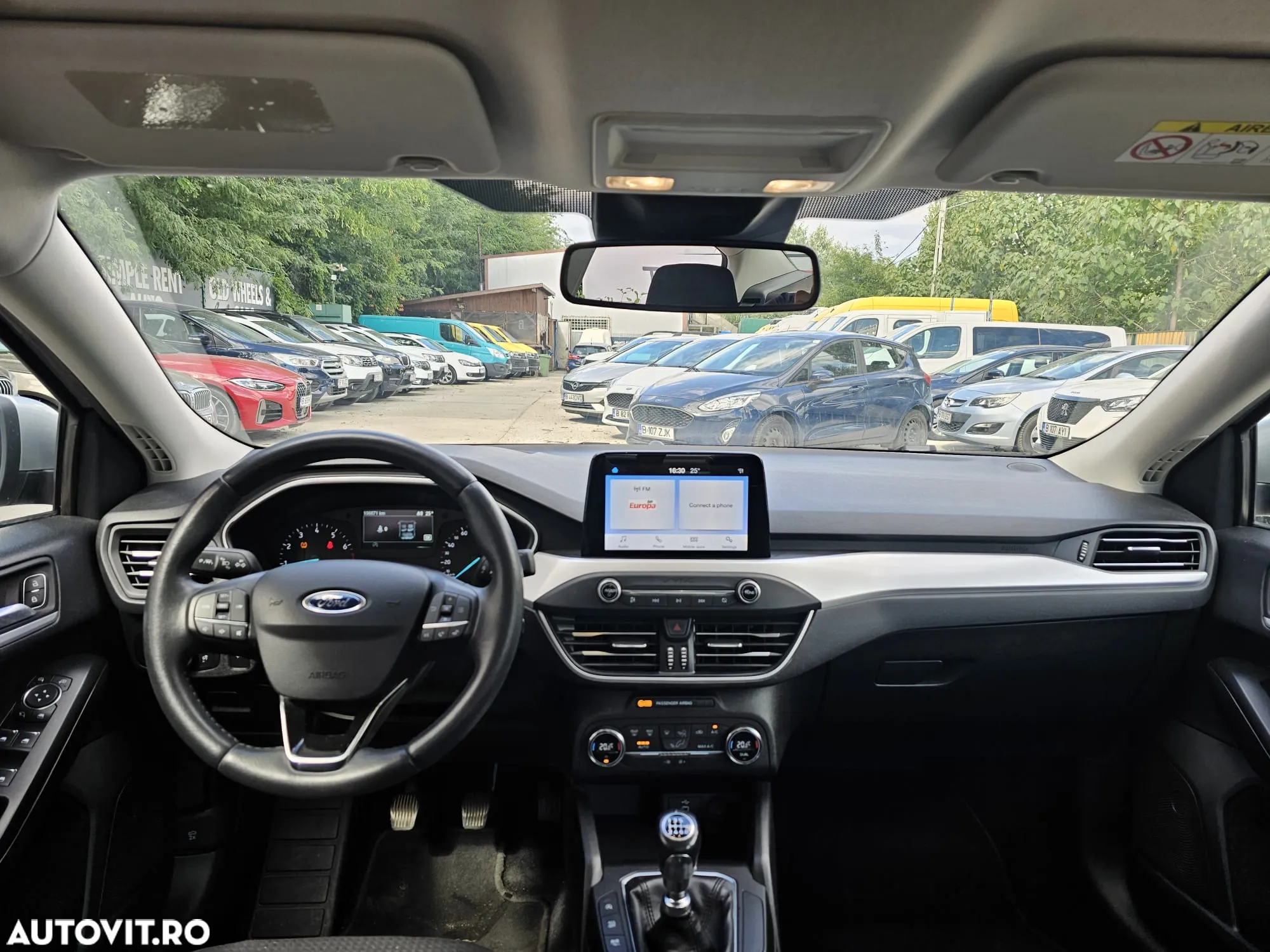 Ford Focus 1.0 EcoBoost Trend Edition - 13