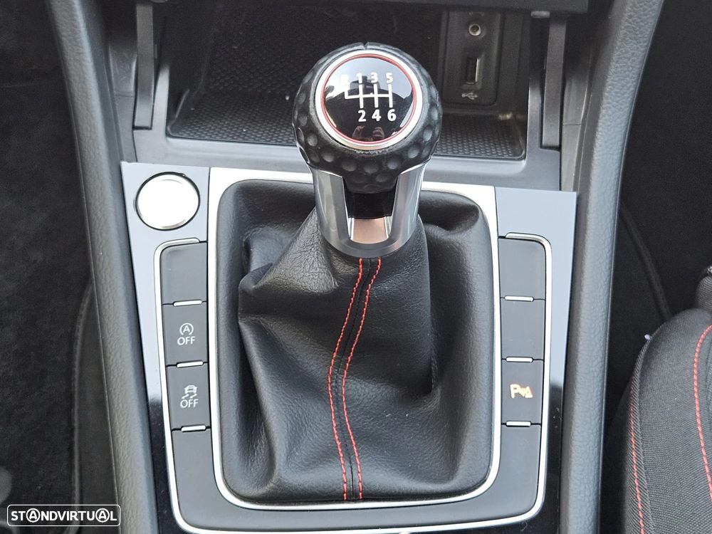 VW Golf GTI Performance BlueMotion - 14