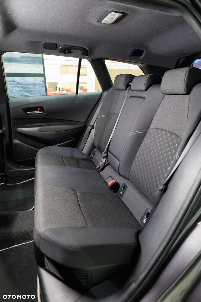 Toyota Corolla 1.8 Hybrid Comfort - 22