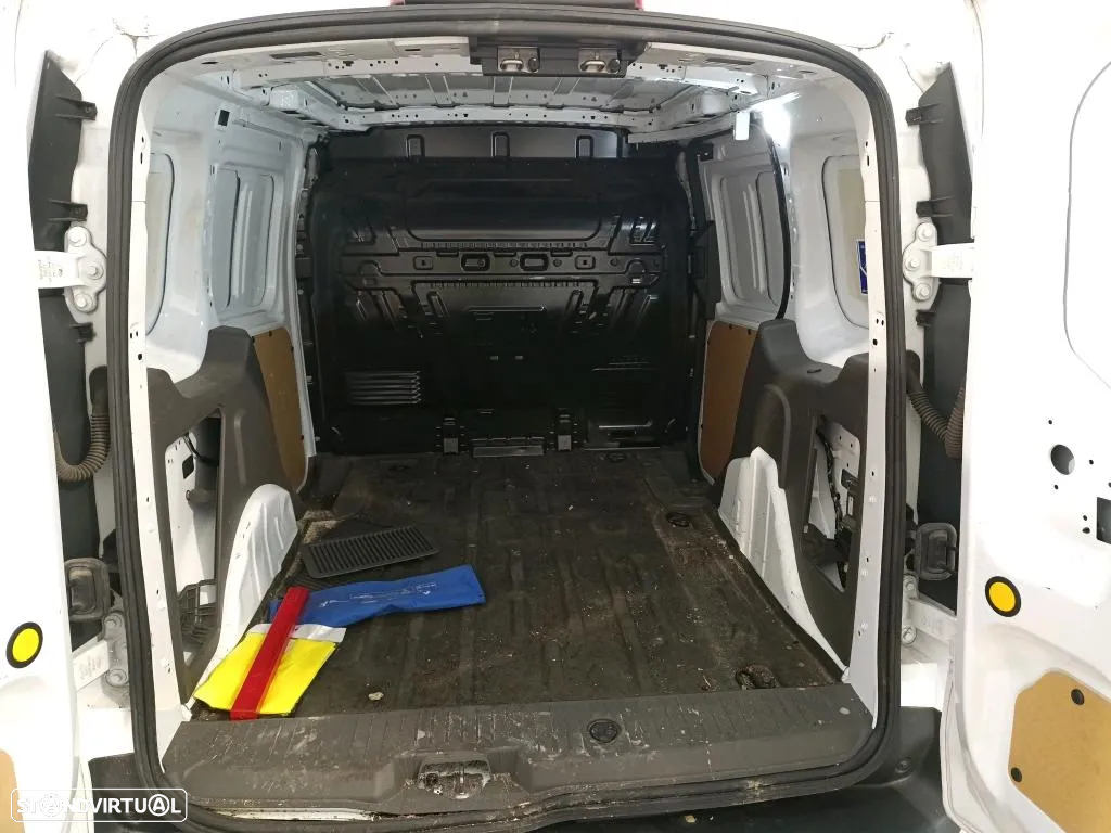 Ford TRANSIT CONNECT 3 LUG. - 3