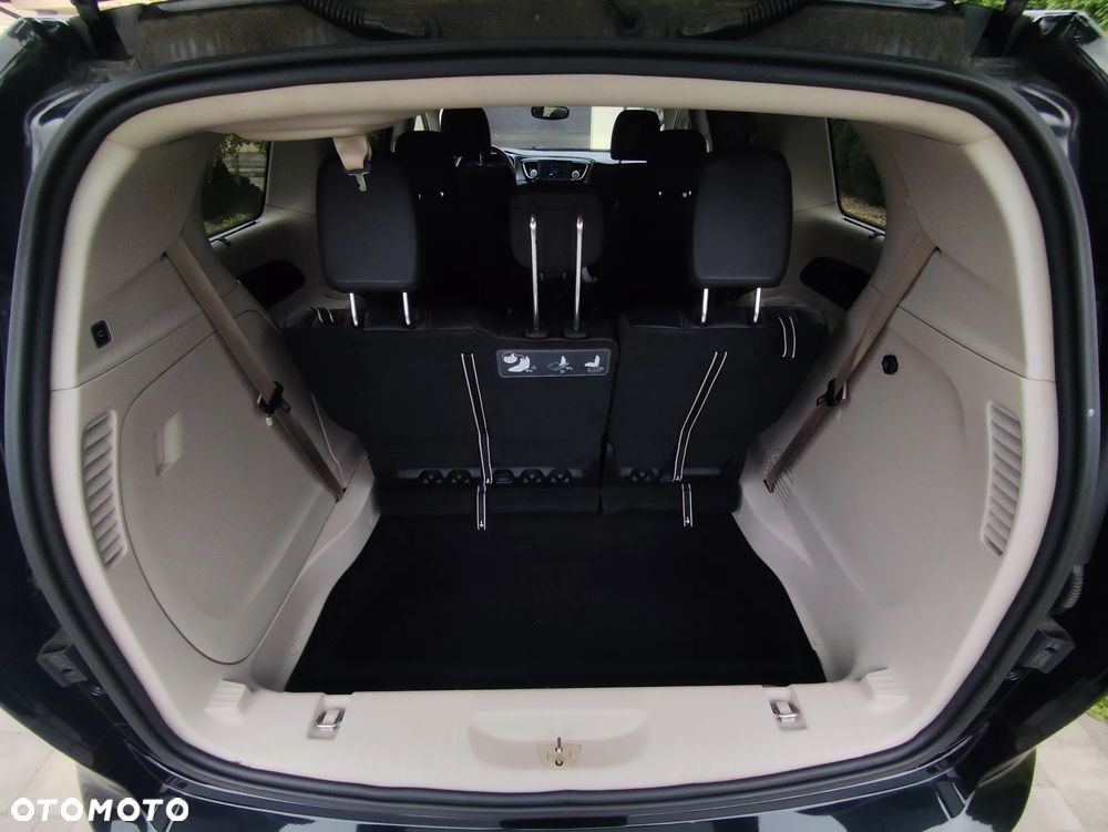 Chrysler Pacifica - 10
