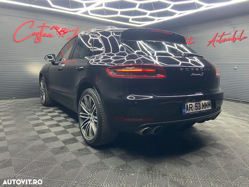 Porsche Macan - 4