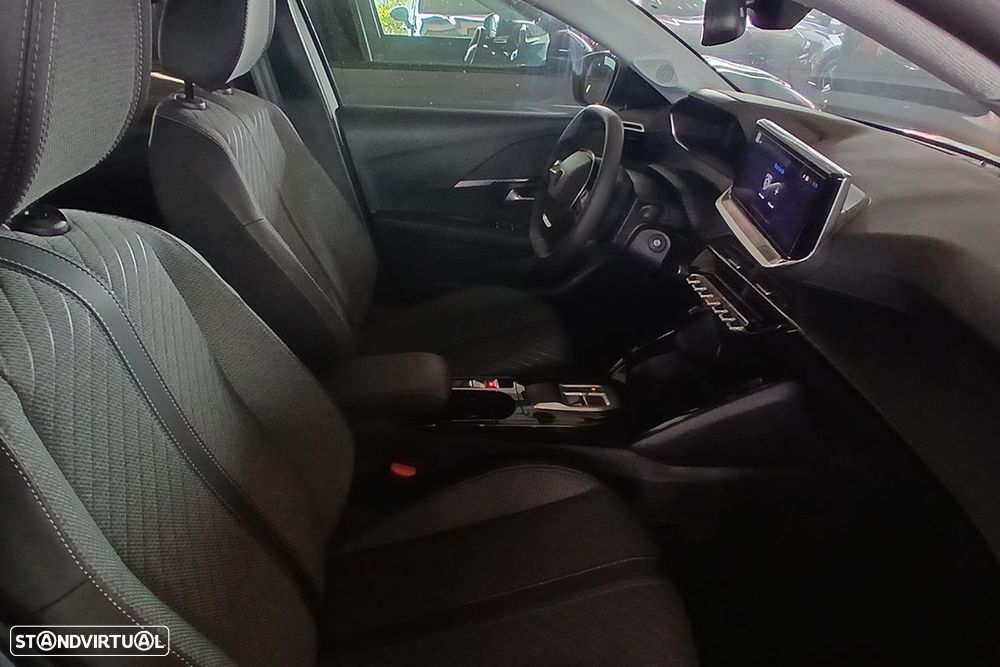 Peugeot 208 1.2 Hybrid Allure e-DCS6 - 14