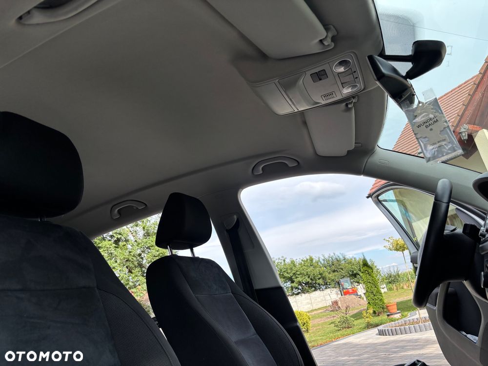 Volkswagen Tiguan 2.0 TDI DPF BlueMotion Technology Sport & Style - 29