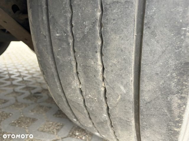 Schwarzmuller Kurtyna, SAF, oś podnoszona, dach podnoszony - 19