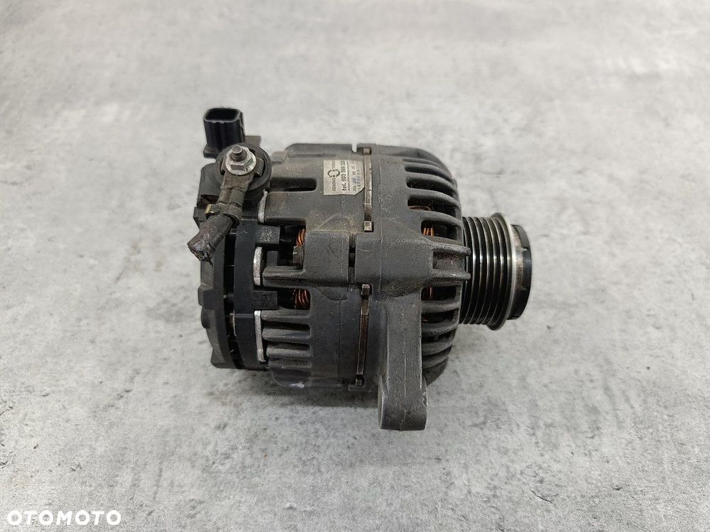 ALTERNATOR TOYOTA YARIS II 27060-0N011  0124225055 BOSCH - 2