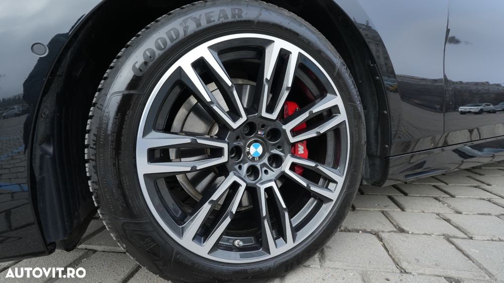 BMW Seria 5 520i AT MHEV - 14