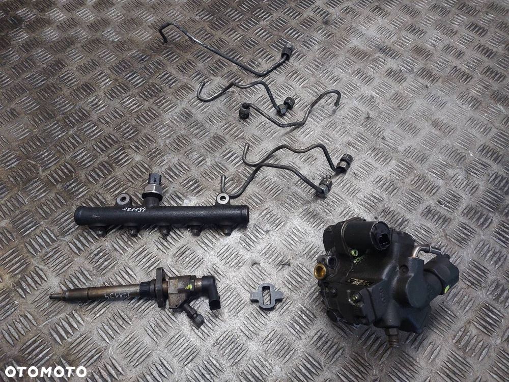 POMPA WTRYSKOWA + WTRYSKIWACZ KOMPLET DO REGENERACJI VOLVO V50 I 2.0 D - 1